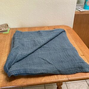 Under The Canopy Organic Matelasse Blanket (Full/Queen)